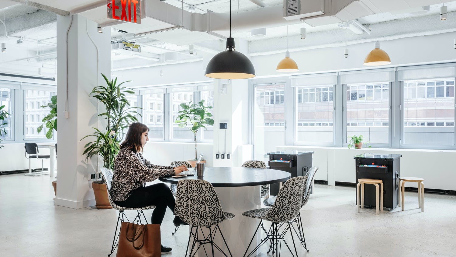Top 5 Shared Office Spaces in Chicago for 2022 | osDORO | Coworking ...
