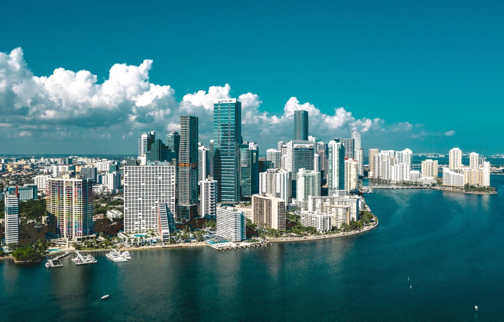 miami florida skyscrapers and office spaces for rent
